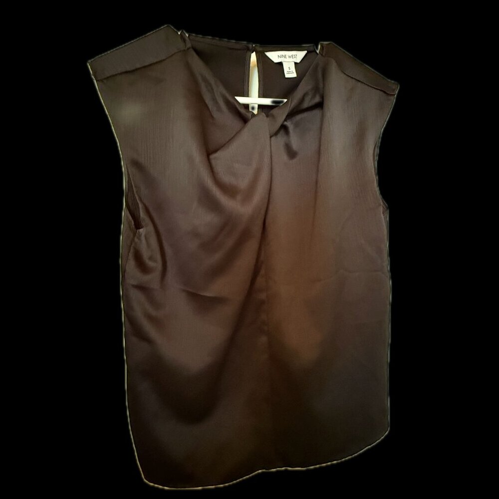 Nine West Women's Black Sleeveless Blouse with Twist Front Detail - Size Small